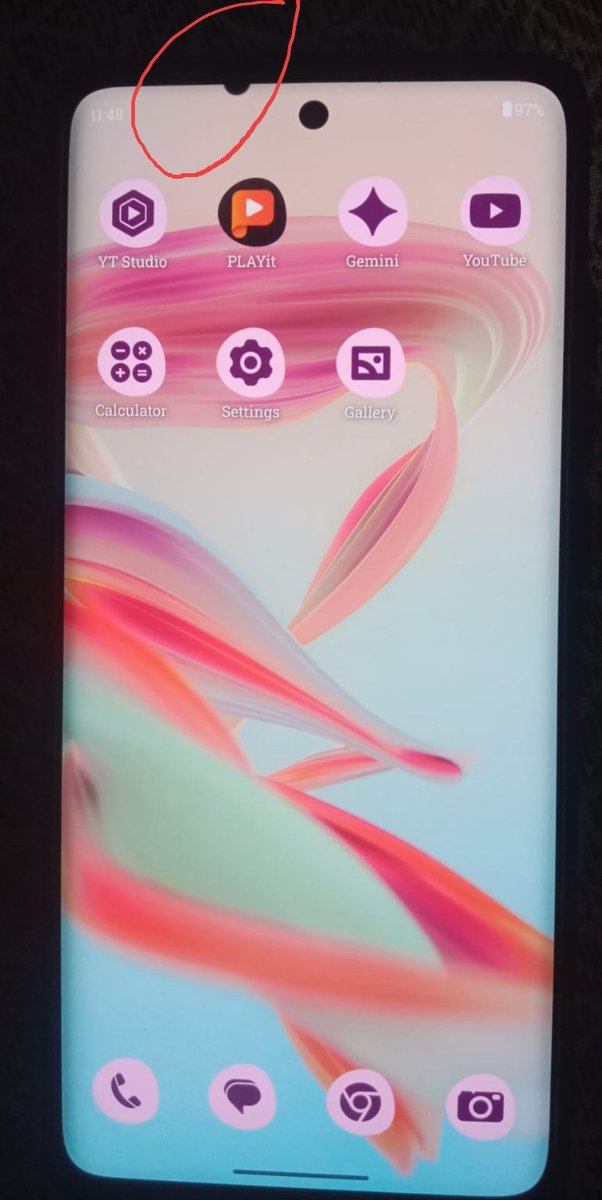 Deepaksing71642's tweet photo. @motorolaindia Look at my phone! Back body is 100% CLEAN with ZERO physical damage.
​Issue is purely an internal display black spot/defect. How can you reject warranty replacement when body has NO damage?

​Stop false excuses &amp; approve free replacement!
​Case ID: #260924-003489 https://t.co/jwSDHp2yMy