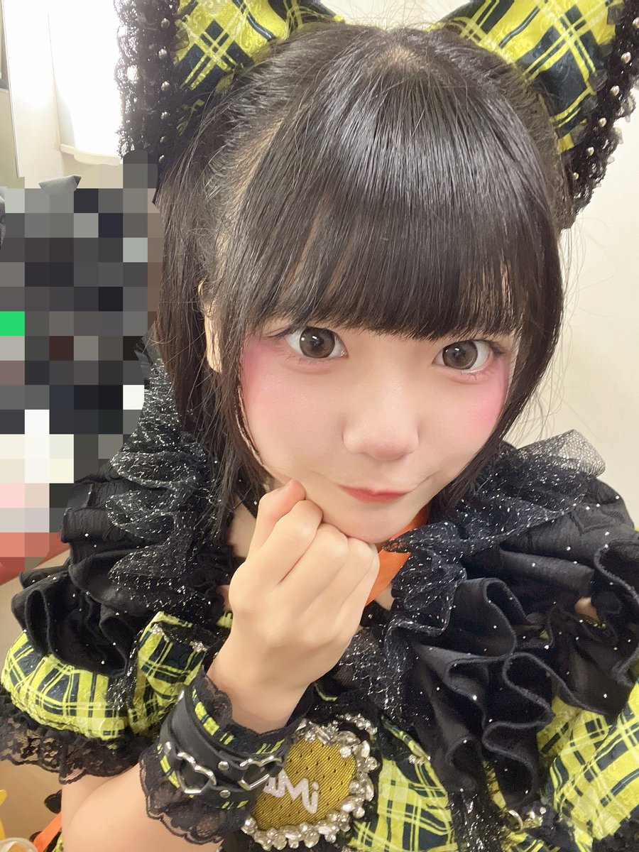 iMiN_kirari's tweet photo. 本日は『VS HEROINES』ありがとうございました💫💫
最年少13歳黄色担当夏空きらりです>ᴗ<✧
今日はハーフツインで大きいリボンつけたよ〜🎀
と��ても楽しかった〜！！次は30日！よろしくね〜💛💛

今日は撮可もあったからいっぱい載せてね(՞っ ̫ _՞)♡ https://t.co/wgWoVUOCwY