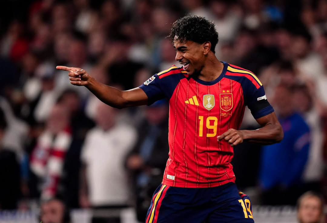 barcaPlus3's tweet photo. 🌟 𝐋𝐀𝐌𝐈𝐍𝐄 𝐘𝐀𝐌𝐀𝐋 🆚 𝐄𝐍𝐆𝐋𝐀𝐍𝐃 🏴󠁧󠁢󠁥󠁮󠁧󠁿

• 1 goal
• 7 shots
• 4 chances created
• 2 big chances created
• 74 touches
• 7 touches in the opposition box
• 7 passes in the final third
• 6 recoveries
• 3 tackles
• 3 interceptions
#lamime #yamal https://t.co/JmqK12KnyW