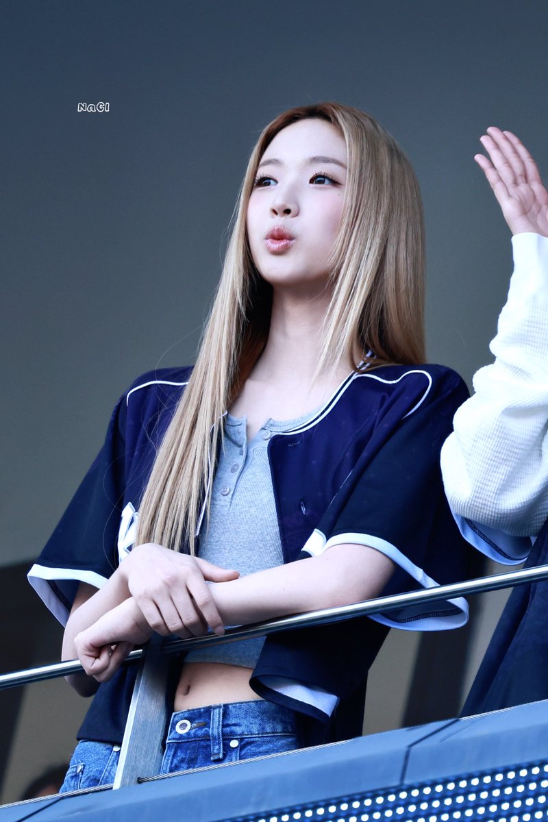 NaClFor0411's tweet photo. 260926

#ELENA #엘레나 
#TUIDE #튜이드 https://t.co/rzQzbT3w2t