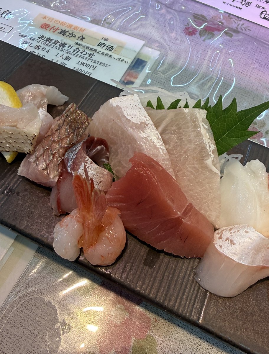 _kore_'s tweet photo. 先ほど最高天気の新潟に到着したので、
良質なタンパク質へ直行している。

旨すぎるぜ！
呑んだくれるぜ！
最高だぜ！

（探さないでね🧡） https://t.co/3LVX84AbqZ