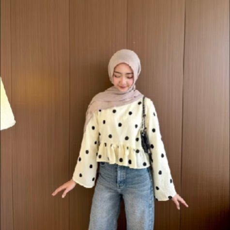 vipalmiess's tweet photo. dengan motif dan warna yg sama tapi model nya beda,atasan ini cocok banget di pakai buat nongki,atau ke pantai juga cocok😍
kalian harus punya sih salah satu dari atasan ini🤏🤩 https://t.co/aV4hA4p0iV
