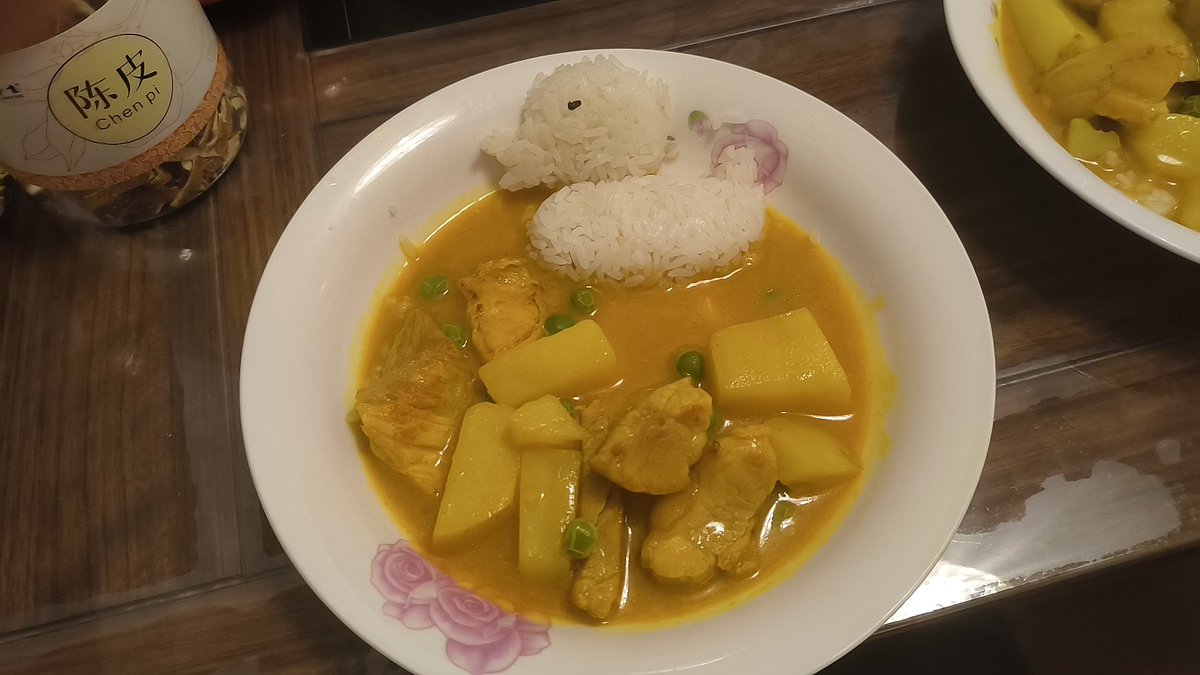 Kraehe_YukI's tweet photo. 对象做的丑丑呱哩饭……🥺 https://t.co/SOiifFTwXJ