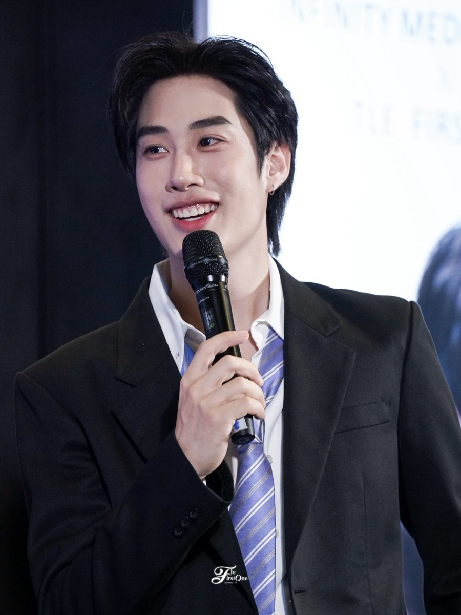TleFirstoneTH's tweet photo. [ 27.09.2026 ] — Phuket check kub 😻

TFO x CENTRAL PHUKET 
#InfinityMedicalClinicxTFO https://t.co/z9YW2WopIc