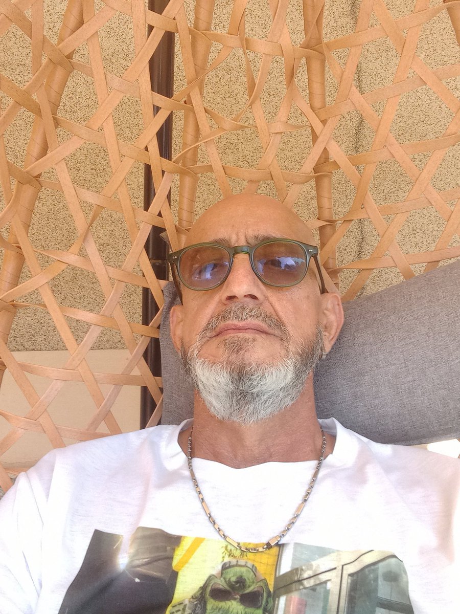 PetrusKassy's tweet photo. 🖕🖕bitch https://t.co/CZXQjEZWZj