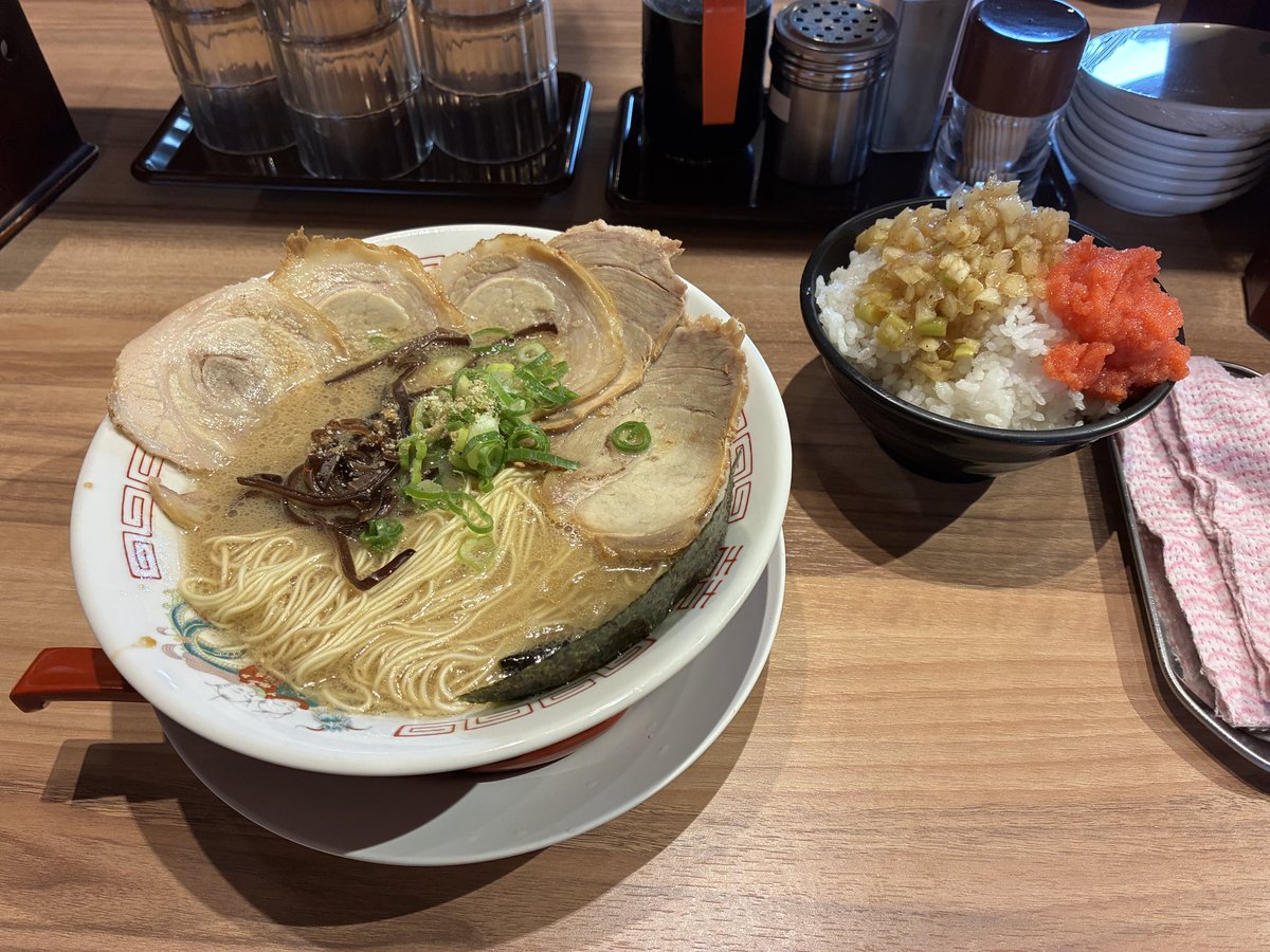 higehge's tweet photo. 山下商店からのイニブ

今シーズンはシャッフルとはいえEX∞になれたから満足 https://t.co/FvRXBpfn2k