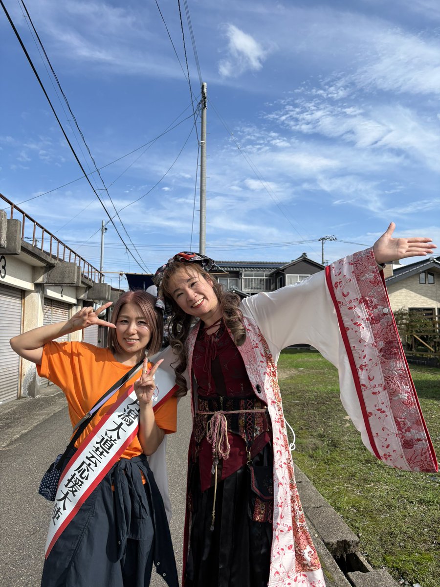 hito_saito's tweet photo. #サゴー
#PerformerYuma
#パルーンパフォーマーともちゃん。
ありがとうございました🫶
#月潟大道芸フェスティバル https://t.co/CIKS4lP8Jw