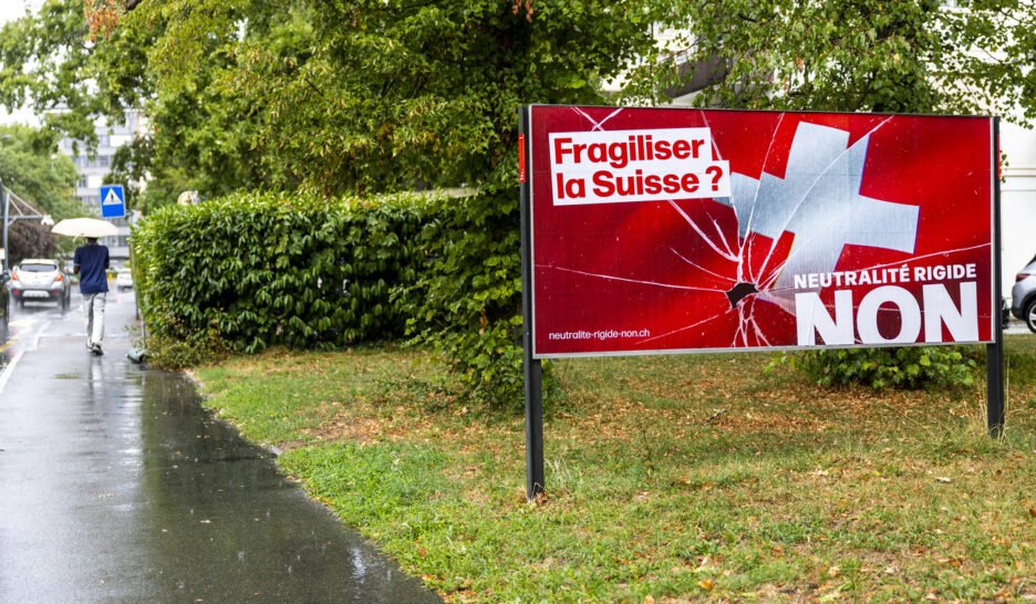 Pascal_Laurent_'s tweet photo. 🇨🇭 LA NEUTRALITÉ SUISSE EST DÉFINITIVEMENT MORTE !
La Suisse en refusant d'inscrire son principe de neutralité dans sa constitution l'a perdue ! Être neutre c'est comme être enceinte, soit on l'est, soit on ne l'est pas ! On accepte de mettre des sanctions à la Russie suite aux pressions atlantistes, mais l'on refuse de mettre des sanctions à Israël... Où est la neutralité ???