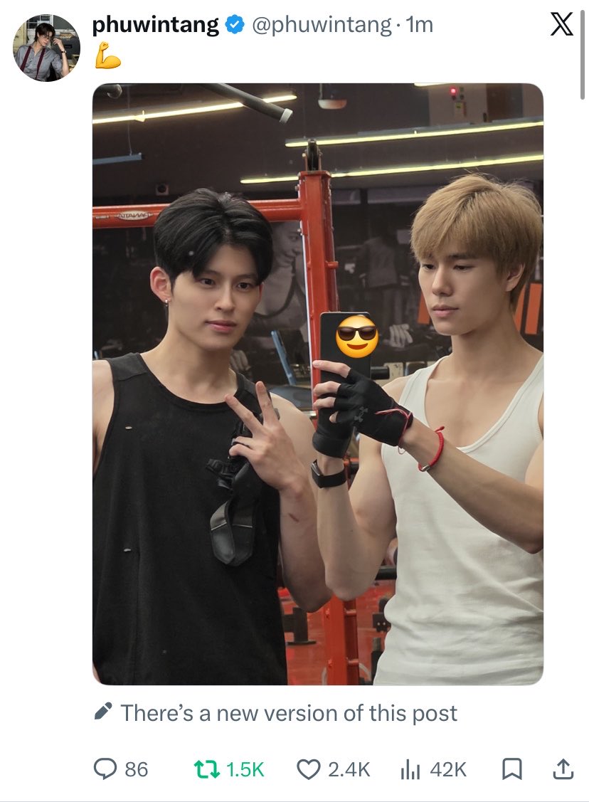 _softaura's tweet photo. at first he didn't tag pond, so he edited the post and tagged him... witnessing phuwin tag pond happens once in a blue moon !! 😭 https://t.co/F5xq7eBptM