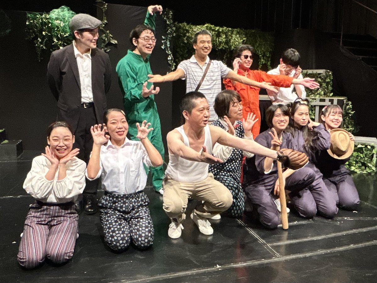 KAKUchansROOM's tweet photo. 演劇企画 #円端『枯レヌ、野ノ花』
Little Voice LIFE+L『#ニコニコさんが泣いた日』両作観劇。
戦時下の上野動物園における“危険動物処分命令”、所謂「かわいそうなぞう」で知られる話をふたつの団体が別作品として表現。テイストは全く違うが感じた事は伝え続けて欲しい作品。
#枯レヌ #ニコニコさん https://t.co/oBT3tynaD1