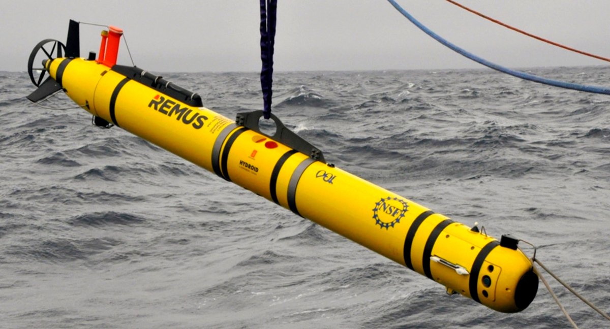 Currentreport1's tweet photo. BREAKING:

Iran's IRGC Navy has captured a second US underwater vehicle the 'REMUS 600' in the Strait of Hormuz.

The advanced unmanned underwater vehicle was conducting surveillance when IRGC seized it.

IRGC specialists are now extracting data from the drone.

Iran could potentially study and reverse-engineer the system for future underwater surveillance operations in the Strait of Hormuz.