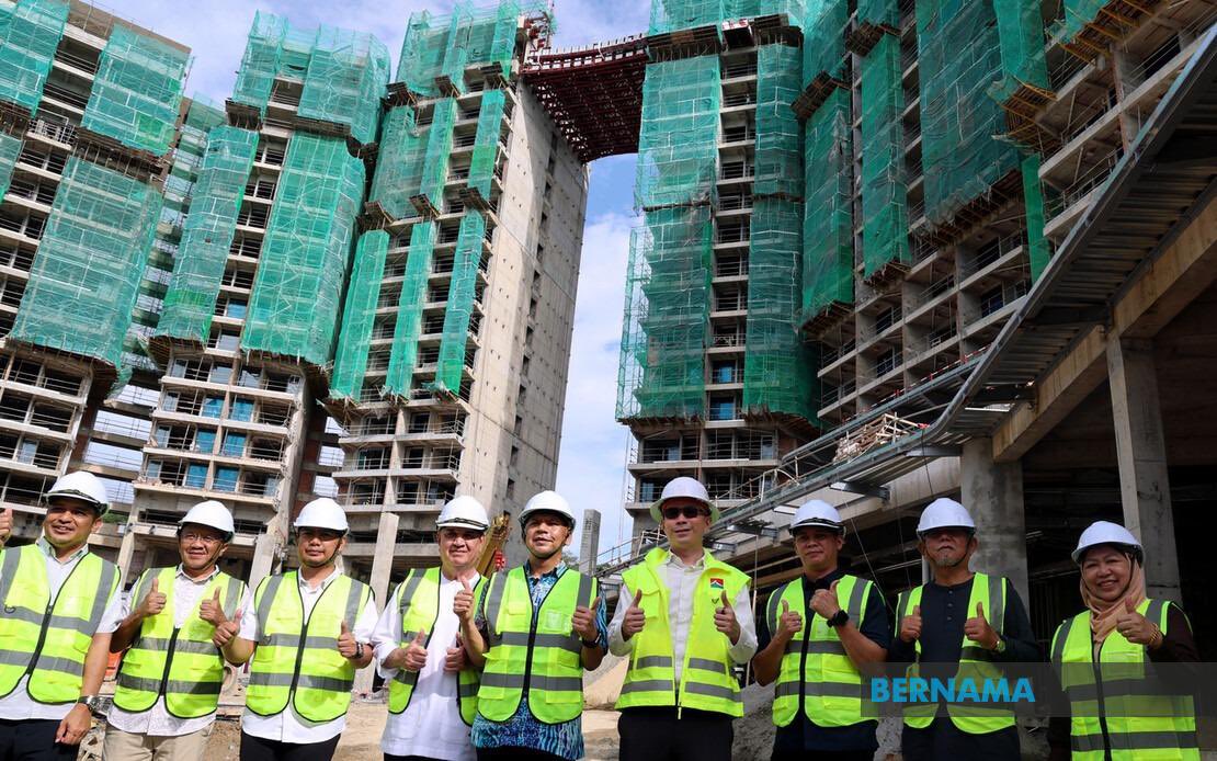 bernamadotcom's tweet photo. Hotel bertaraf lima bintang pertama di papar dijangka mula beroperasi hujung 2027 

https://t.co/eoMyhkrOga

#BernamaNews https://t.co/t4oF0UoDjk