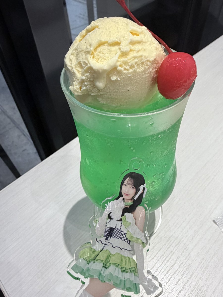 ocnmnnw's tweet photo. ニッショーホール2日間4公演楽しかった！
オチャならリクエスト毎回毎回神すぎて全部映像化してほしい…
明日からの仕事がんばるぞ〜
#ももも大好き組合 https://t.co/kLuDDALoGC