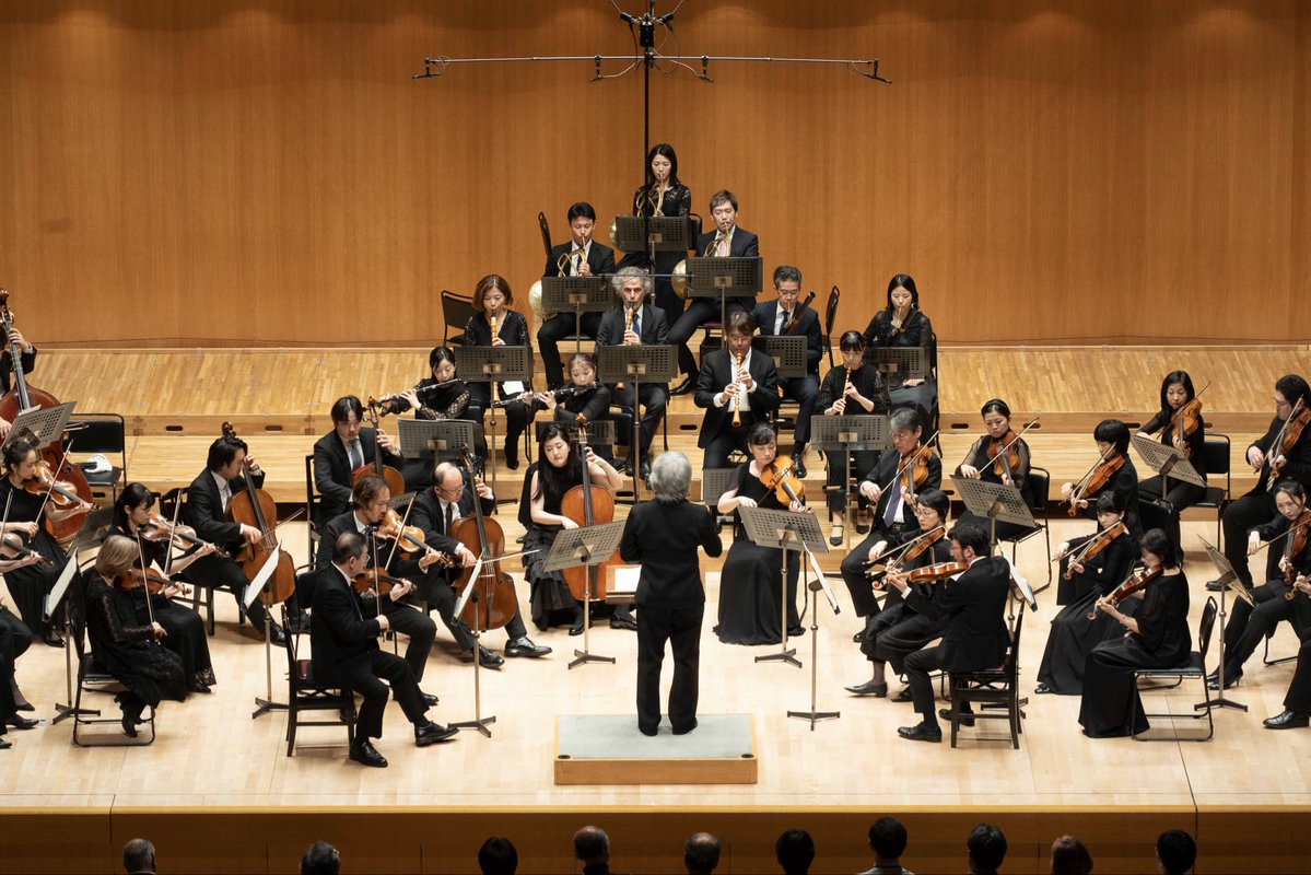 bach_collegium's tweet photo. 本日、第174回定期演奏会「英雄」とレクイエム　ベートーヴェンへの道 vol. 2が終演いたしました！

本日の公演にご来場いただいた皆さま、ありがとうございました💐

#bcjベートーヴェン　をつけて公演のご感想の投稿、お待ちしております！
 
昨日の調布公演、そして本日の第174回定期演奏会と、2日間にわたり多くのお客様にお聴きいただきました。心より御礼申し上げます。