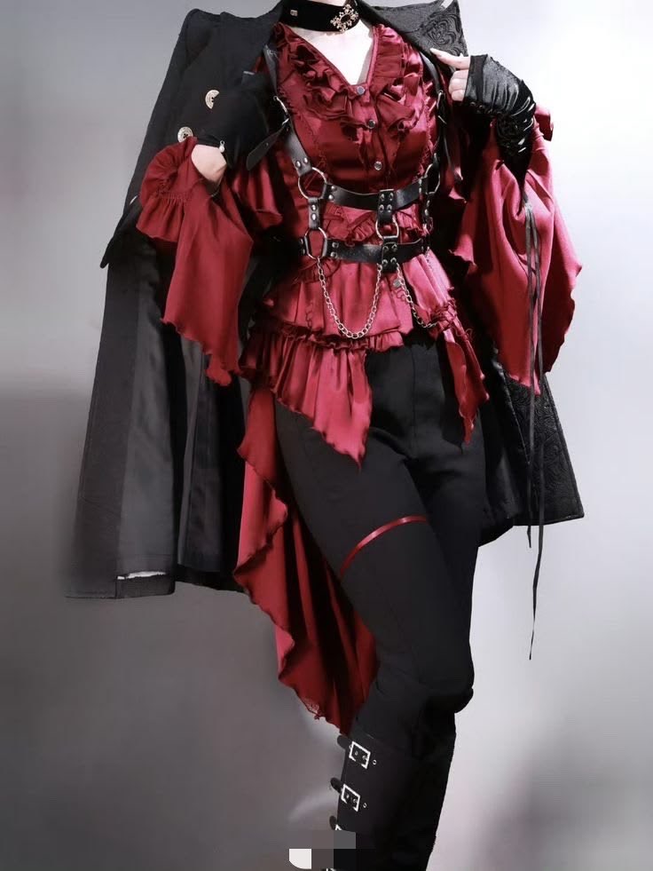 crimsonheirloom's tweet photo. a romantic gothic look with rich ruffles, corsetry, and dramatic vintage detailing. https://t.co/h5shDFe2SQ
