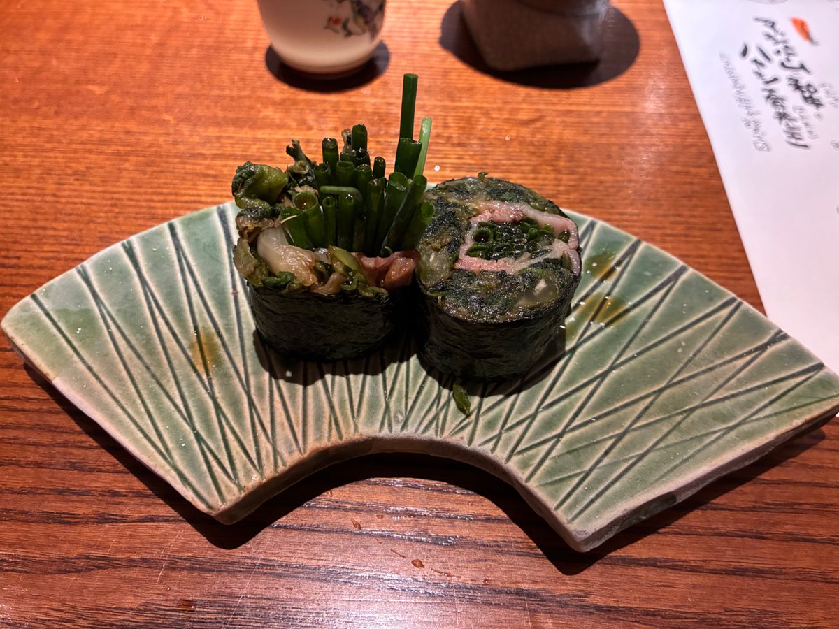 YMK4444444's tweet photo. 今日は外でお食事。
「木倉町さんぼ」さん。
コース頼んだら途中でお腹一杯で苦しくなりました。色々趣向凝らしてて良い店でした。😋
#石川グルメ https://t.co/cQQtn9Nopq