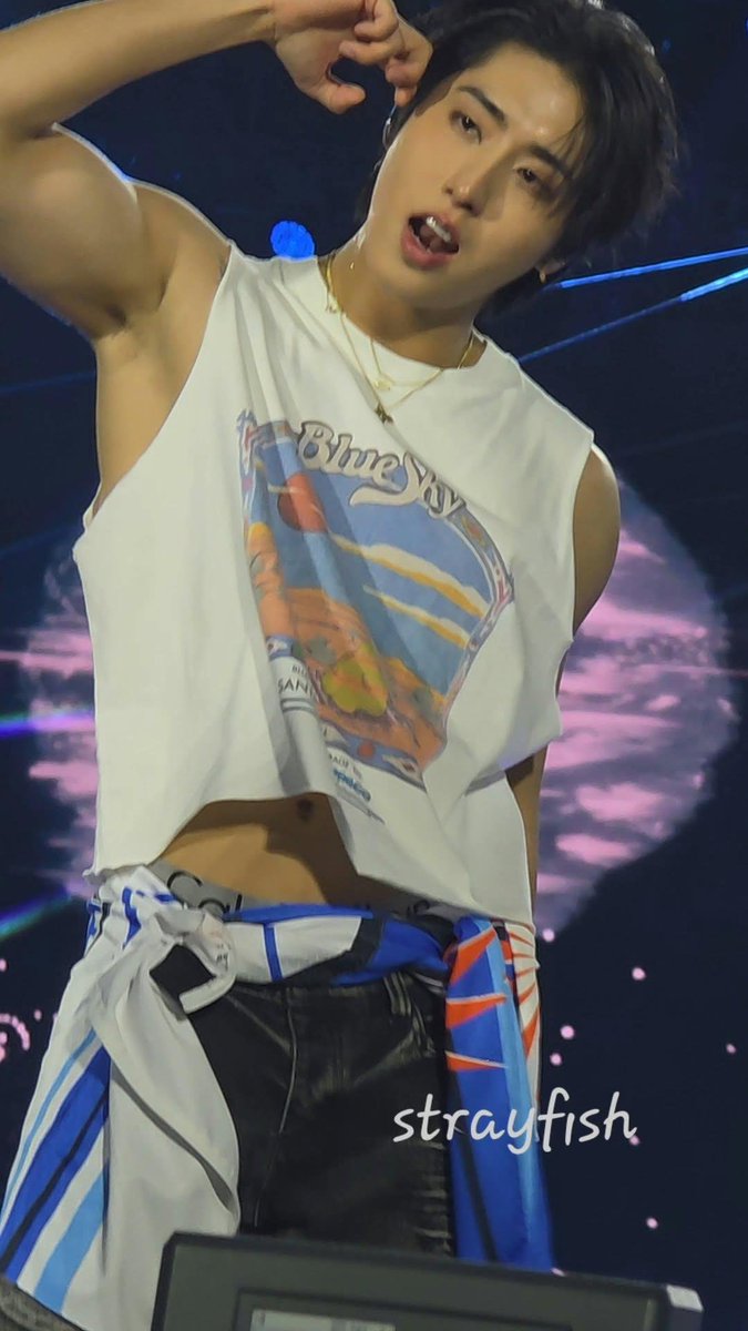 theace0914's tweet photo. THE HOTTEST NAMJA https://t.co/egLcVNOpoF