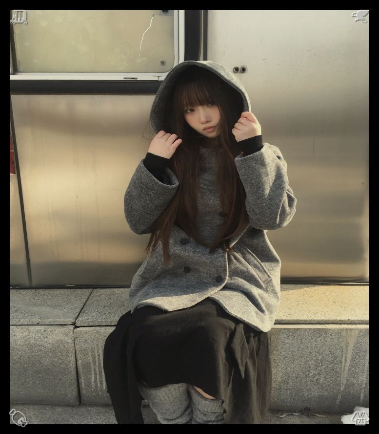 anat520's tweet photo. 👬Tea with sugar and honeyThe gym is busy when I arrive—people lifting weights, using cardio machines, attending group classes. I wave at the front desk attendant, who knows me by name now, and head to the weight area. https://t.co/Yq0US0eO6T