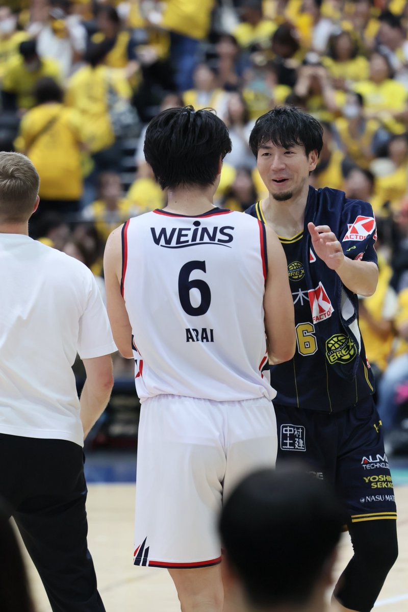 mei_bsk_'s tweet photo. 誤差でさーせん 比江島さんが楽人見る時に優しい顔してるのが本当に好き。私の感情はぐちゃぐちゃだけど本当に楽しい2日間で最高の開幕でした 楽人側ある人ください後生ですから https://t.co/A3cFI9IVM2