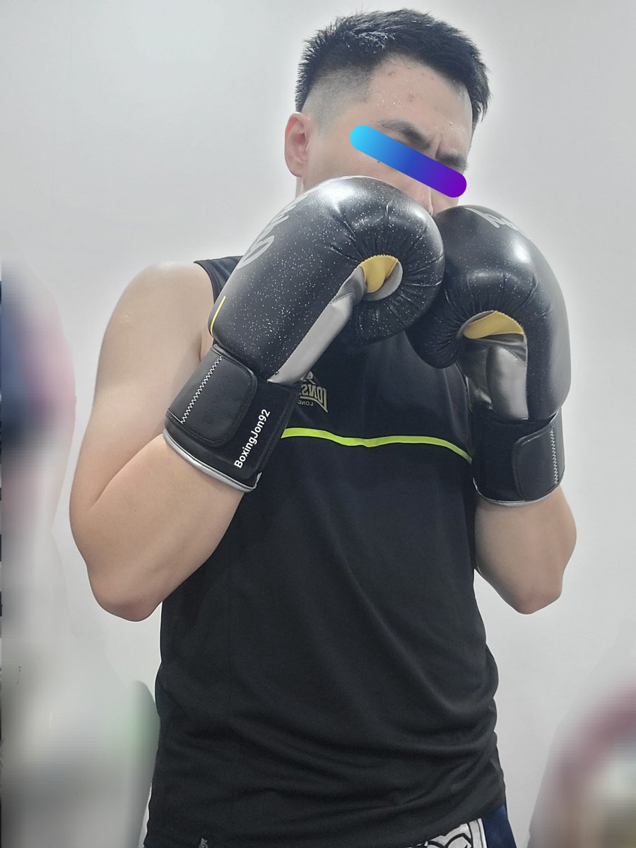 BoxingJon92's tweet photo. Sunday light workout 🥊🥊 https://t.co/DN4NQqJIAE