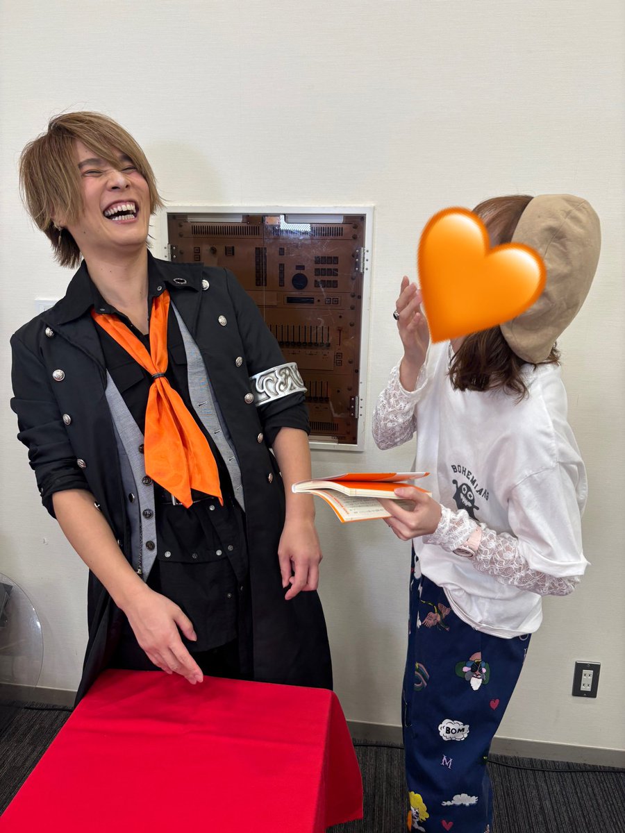 emr_1606's tweet photo. かずぅはやっぱり優男だった🥹🧡✨
一緒に笑い合えて幸せだった😌💕
会ってくれたお友達もありがとう😙🫶 https://t.co/B9f7fSg7gK