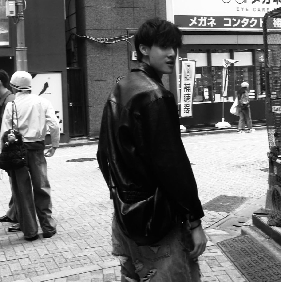 Zjiajiayn_'s tweet photo. ถ้ามีคนเป็นเฮียตี๋ 10000 คน กุคือ 1 ในนั้น
ถ้ามีคนเป็นเฮียตี๋ 1000 คน กุคือ 1 ในนั้น
ถ้ามีคนเป็นเฮียตี๋ 100 คน กุคือ 1 ในนั้น
ถ้ามีคนเป็นเฮียตี๋ 10 คน กุคือ 1 ในนั้น
ถ้ามีคนเป็นเฮียตี๋ 1 คน กุคือคน ๆ นั้น
ถ้าไม่เหลือคนเป็นเฮียตี๋เลย แสดงว่ากุได้ตายไปจากโลกนี้แล้ว 🪷🪷🪷🧘🏻‍♀️🧘🏻‍♀️🧘🏻‍♀️ https://t.co/0gHoWvuaqL
