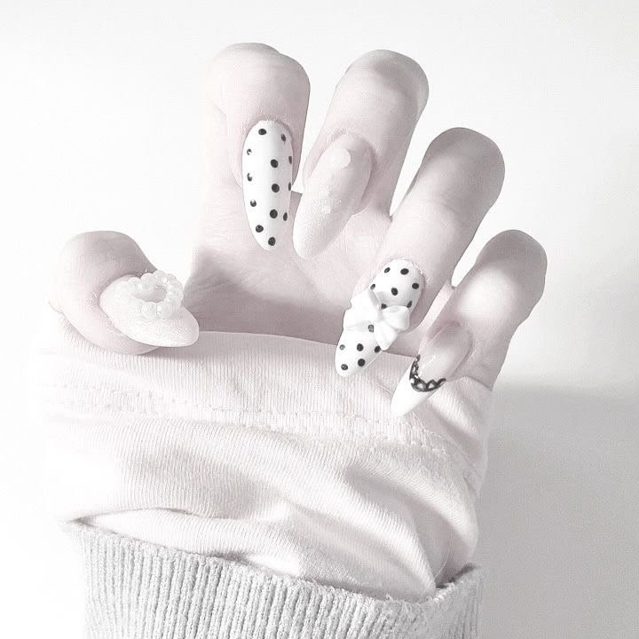 aeriflvr's tweet photo. how pinterest sees you !

♡  character 
♡  plushie
♡  nails
♡  quote

pinterest knows me so well ૮꒰˶ ฅ́ ˘ ฅ̀ ˶꒱ა https://t.co/rk2Yh44QLa