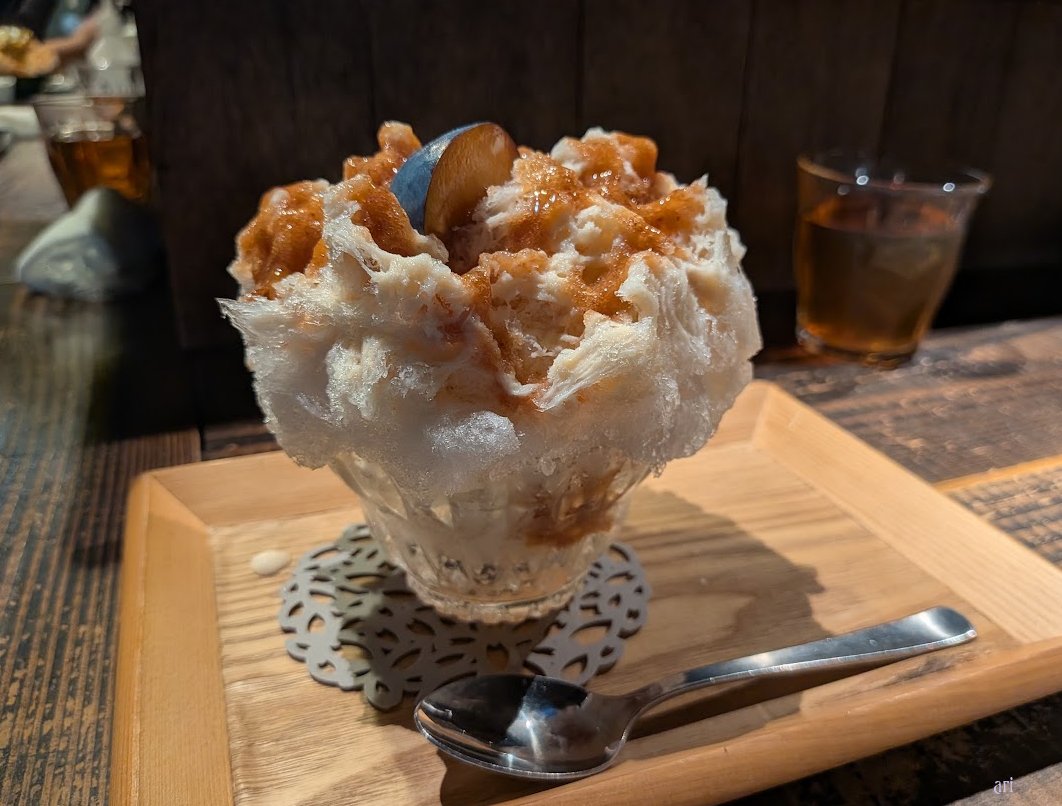 aritakei's tweet photo. 志膳　 ミニ氷MIXプルーン桃すもも
あまずっぱうまま　氷の食感が柔らかでおいｐ
（かき氷・時差投稿・ミニがあったら注文だ！） https://t.co/YnO0HUvqo3