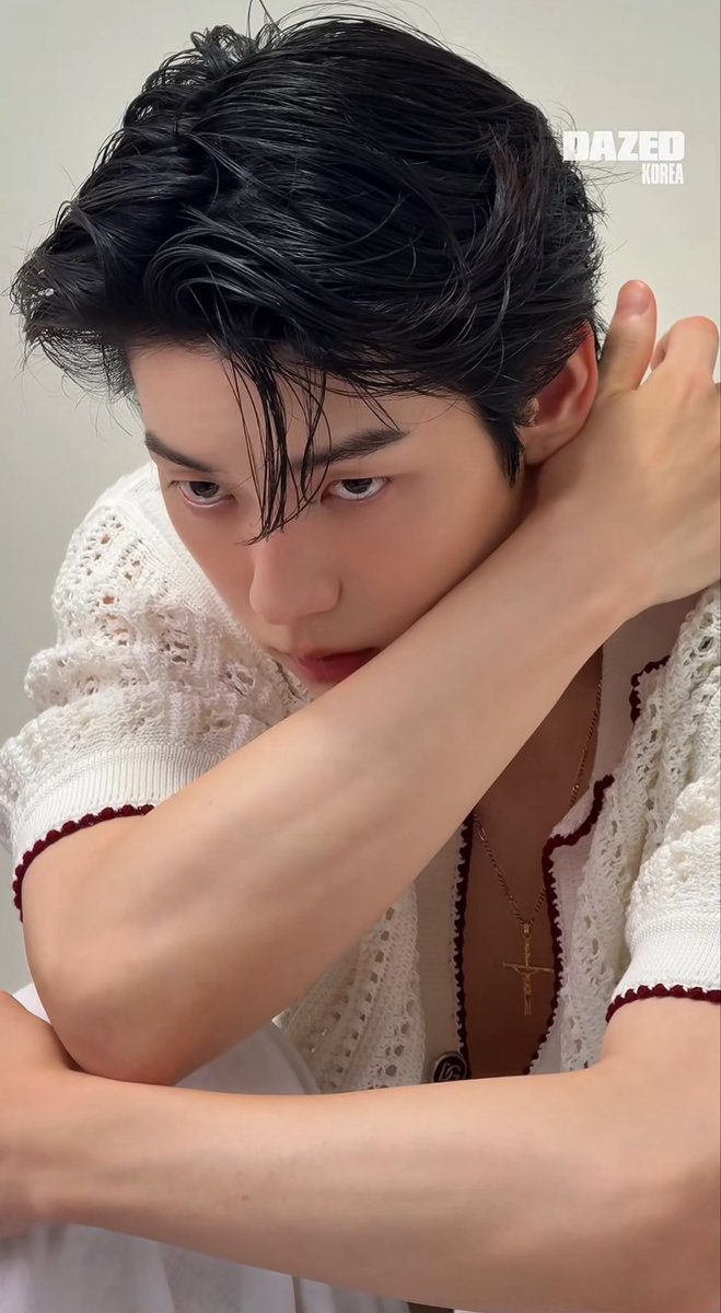 ifyousaya's tweet photo. HELLO????!!!?! 

#soobin #txt https://t.co/syAe9bts6e