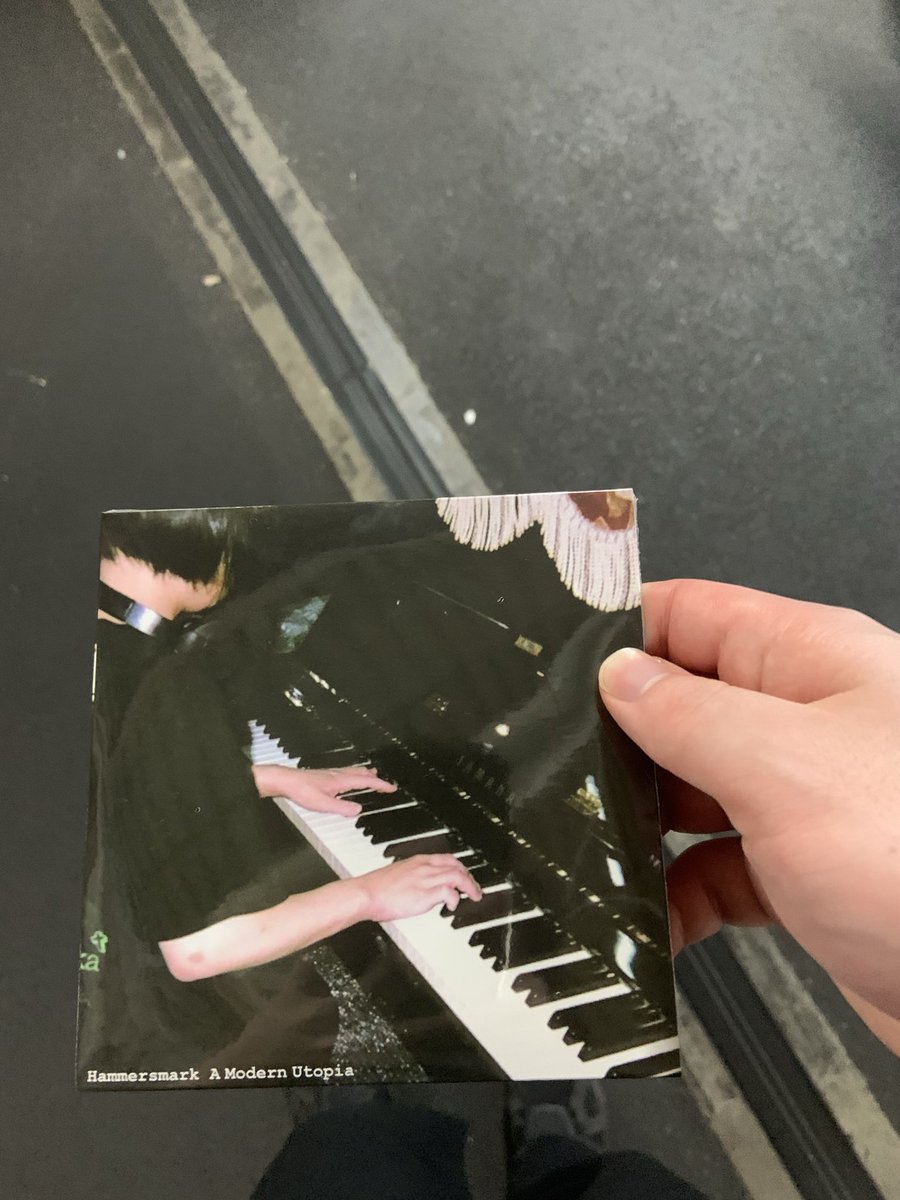 akashihlst's tweet photo. 共演者のHammersmarkさんのアルバムをライブ終わりに物販で買わせていただきました。帰って聴かせていただきます。 https://t.co/JZsL1ecPh5
