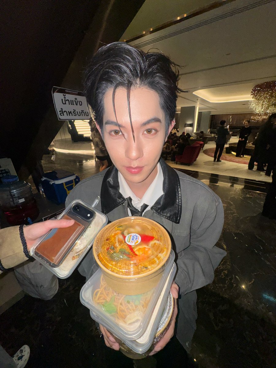 ozonekaweewat's tweet photo. ฝันร้ายโรงทาน

#FEEDxKHAOSODAwards2026 https://t.co/PVQCa8MF14