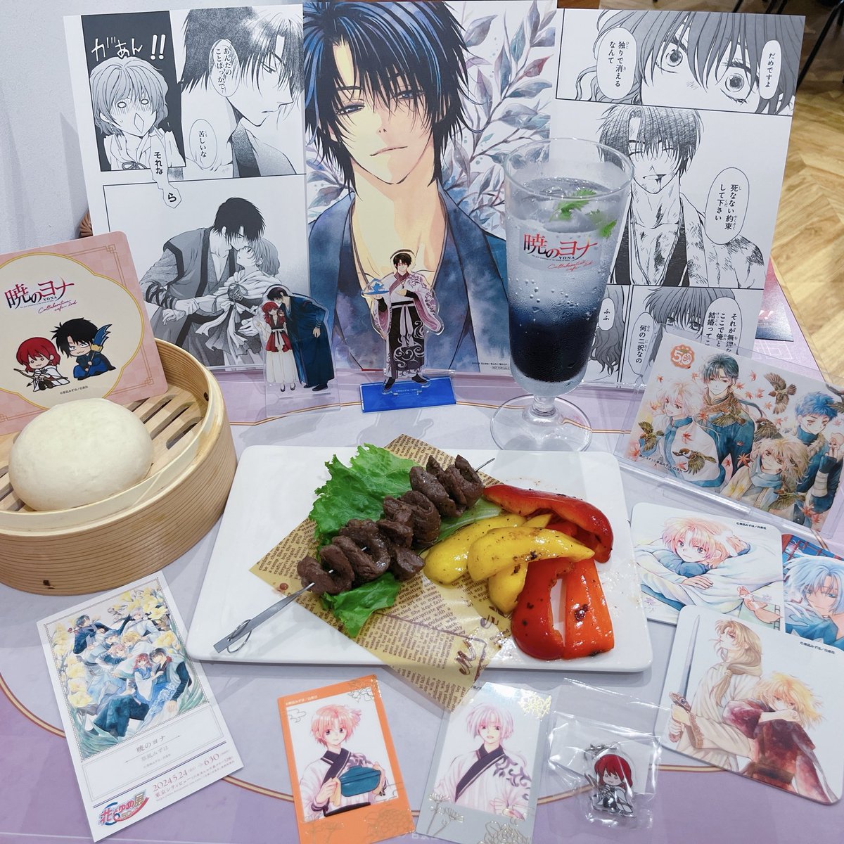 Banri0303's tweet photo. 暁のヨナのコラボカフェに行ってきました🥹✨
集合パネルが圧巻で何十枚も写真を撮ってしまいました☺️✨
みんな可愛いしかっこいい🩷
メニューはお肉の食べ応えもあり、あんまんと一緒にあまじょっぱいを楽しみました♪ドリンクはもちろんハクのでww
結局アクスタは一体にしてハク祭りを開催しましたw https://t.co/e9RgsSsD29