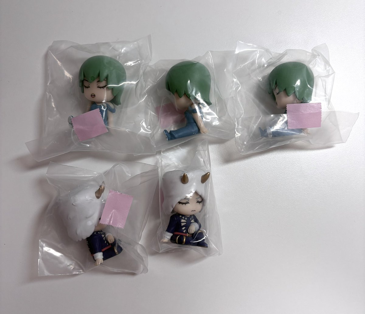 wamclr's tweet photo. 【交換】
ジョジョの奇妙な冒険 ストーンオーシャン 肩ズン ガチャガチャ 

【譲】フー・F、ウェザー・R
【求】空条徐倫

郵送希望です。ご検討よろしくお願いいたします。 https://t.co/eew48uwLsT
