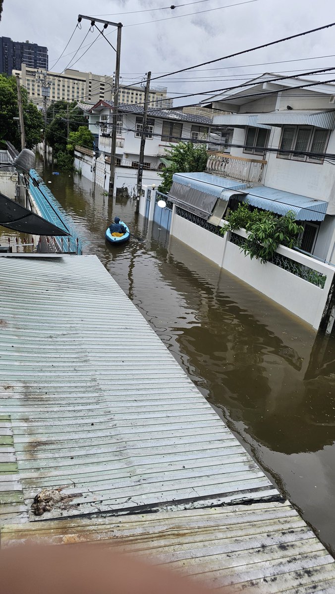Numoogung's tweet photo. เจอเรือลำนี้ที่ข้างบ้านตะโกนถาม "พี่พี่ที่ซื้อเรือจากเดอะมอลล์มาป้ะคะ"
กุ5555555555555555555555555555555555555555555555555555555555555555555555 https://t.co/mlVEsZjAXH