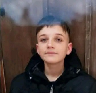 FreyjaBakke's tweet photo. Urgent appeal 🚨Have you seen missing boy Cody?

We are concerned for the welfare of 16-year-old Cody, who is missing from Didcot.

Cody was last seen in the Headington area of Oxford on Wednesday 23 September. He is slim, around 5ft 6ins tall, and was last seen wearing a green tracksuit, a long black puffer jacket and black and white trainers.

Cody is known to visit Oxford city and surrounding areas.

If you see Cody, call 999, quoting reference number 43260490050.