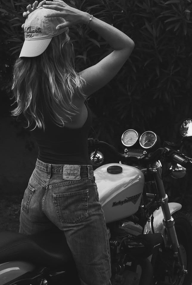 sencillamenteMe's tweet photo. La chica que siempre tiene el mejor plan:

"Lo que surja".

Y siempre te sorprende. https://t.co/QV5dHcNVm8
