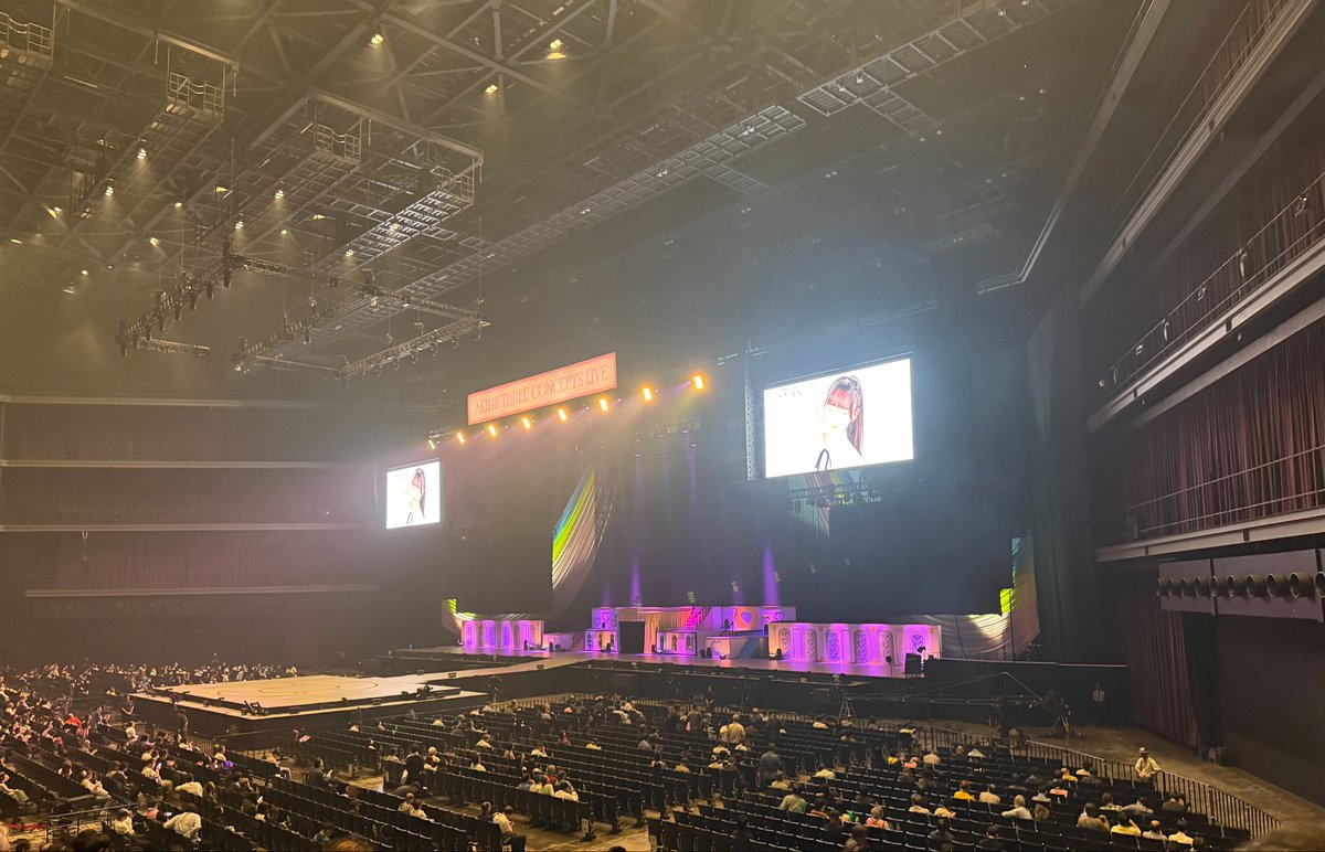 pu__san24's tweet photo. Kアリ2日間とても良き❕
AKB48最高です❕ https://t.co/LcxYsfp7ph
