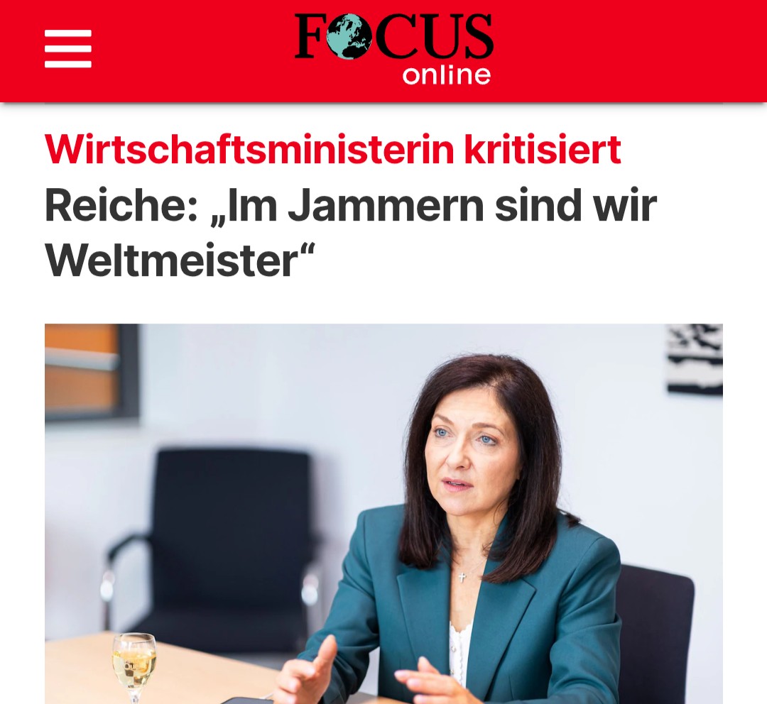 DemokratenWatch's tweet photo. 19% für die CDU/ CSU ist einzig und alleine der Koalition mit der SPD geschuldet.
Lügner wer was anderes sagt https://t.co/QBSrc5KmSs