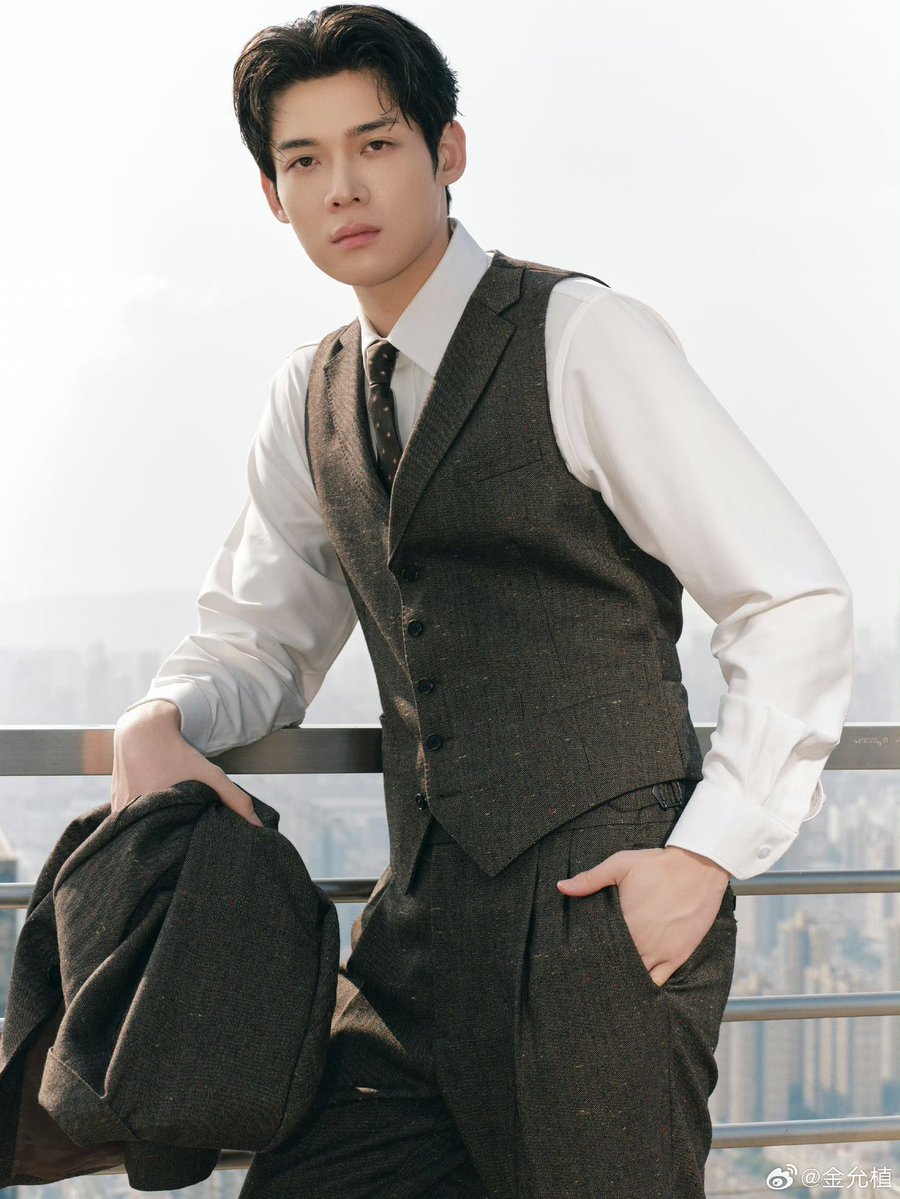 jjunicecream's tweet photo. CEKEKKKK GUE KIM YOONSIK https://t.co/1nP0F7zXz8