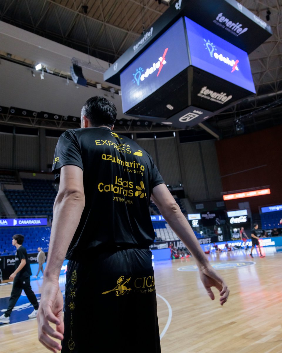 CB1939Canarias's tweet photo. 🏀 Warm up time ‼️ https://t.co/MgORVPJrNo