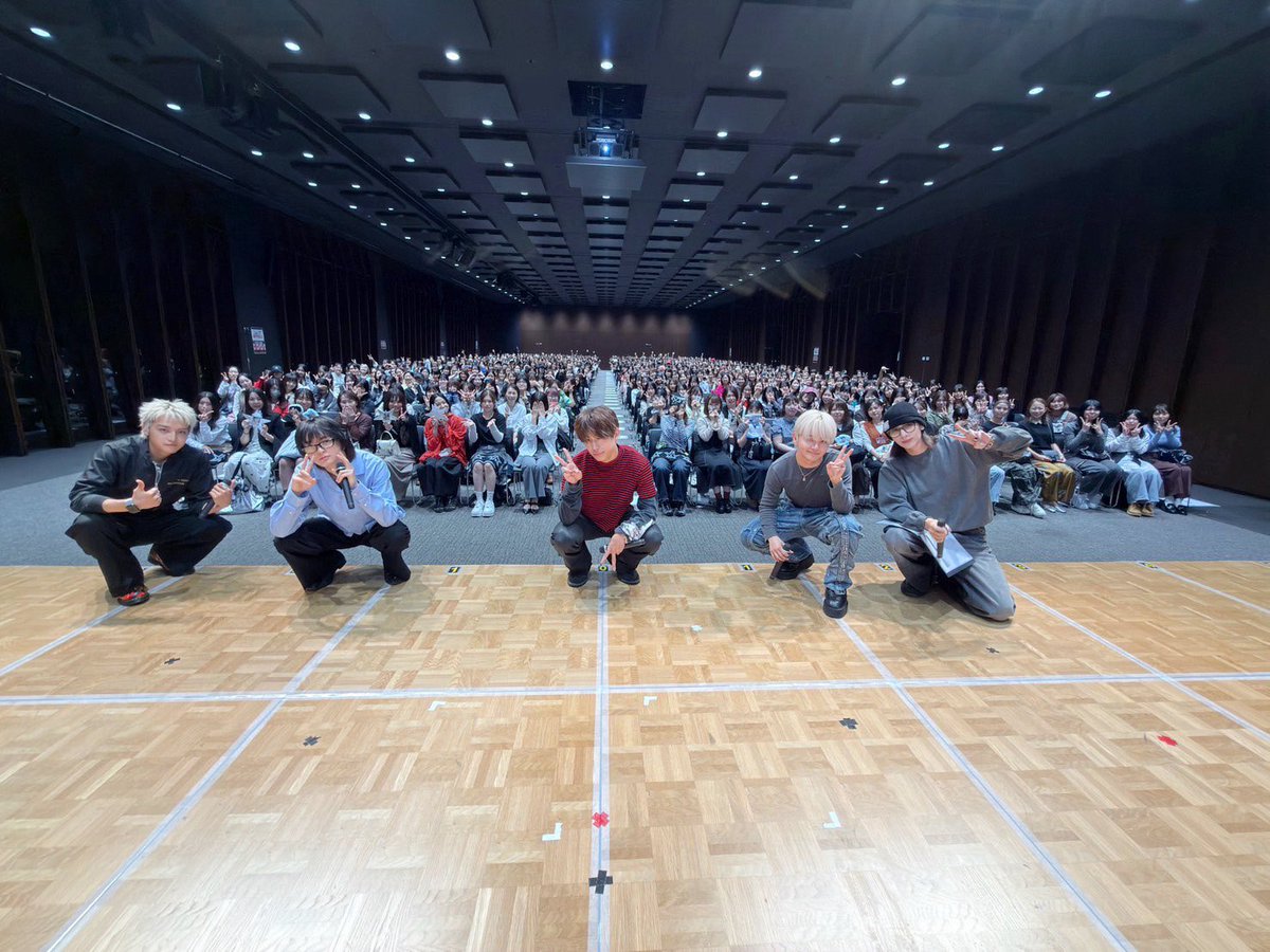 starglow_bmsg's tweet photo. 🚘2026.09.27

3rd Single「Drivin' My Life」 
Talk Show &amp; Greeting 東京🎙️

ありがとうございました✨

#STARGLOW
#SG_DrivinMyLife https://t.co/isMFUy9SZS
