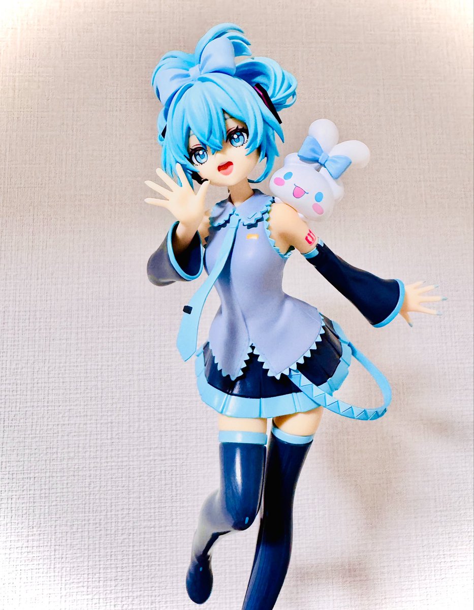 k1n0shita's tweet photo. 新しいミクさんのフィギュアをお迎え！

あまりにも眼福………可憐………端麗………幸福の極み………… https://t.co/CopQPdkcuS