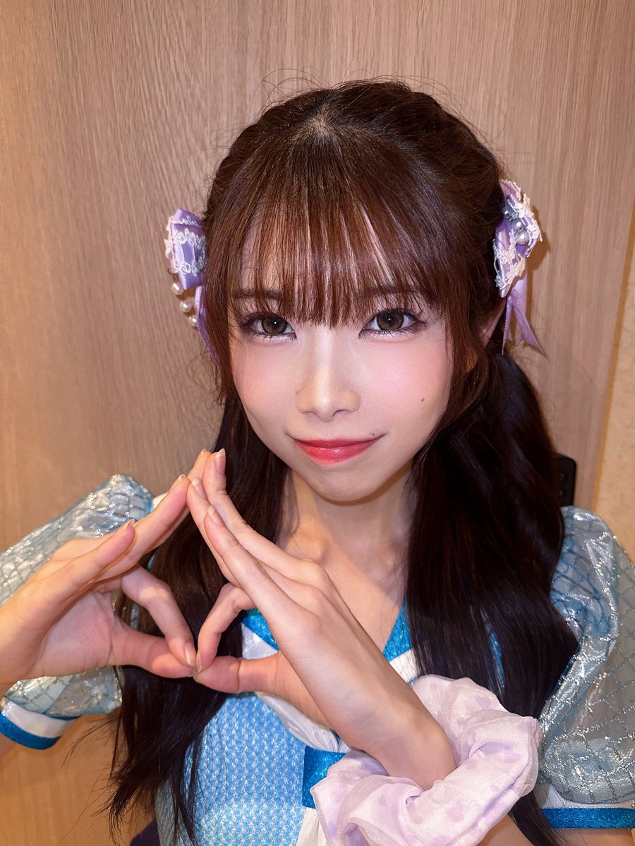 haruka_owathem's tweet photo. 【TRIGGER→ support by #HNGSONIC2026】出演させていただきました💐
#終末のアンセム むらさき色のはるかです！

みいあプロデュースセトリ❤️
《かわいいかっこいい切ない》全部を詰め込んだはちゃめちゃセトリ！楽しんでもらえたかな？
これにてメンバープロデュースライブ全員完🧡💜🩵💚🩷🤍❤️
メンバーそれぞれ全然ちがくて、毎回新鮮で楽しかった！またやりたいな🧊

そして！今月ラスト対バンでしたいっぱいありがとう😽
今日も雨降ったり止んだりだから気をつけて帰ってね