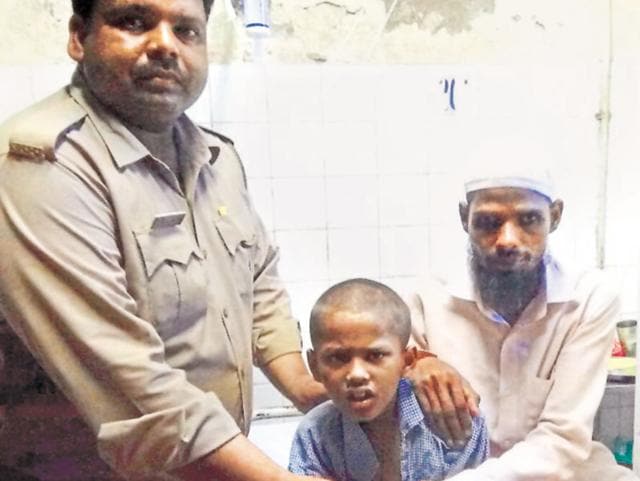 TheDailyPioneer's tweet photo. 15-year-old Delhi boy missing for nearly 21 months traced in Ghaziabad
Click here : https://t.co/n0SZdtJt1D
#Delhi #Ghaziabad #MissingChild #DelhiPolice https://t.co/h2aFHcezqY