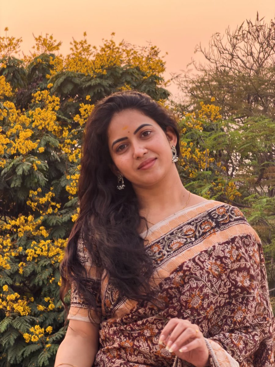 winsttonxavier's tweet photo. Relationships lo koodaa Elasticity apply avuddi…..Dnt stretch beyond a limit that it can’t take the original shape after the exerted force is removed https://t.co/RkunrNGrIE