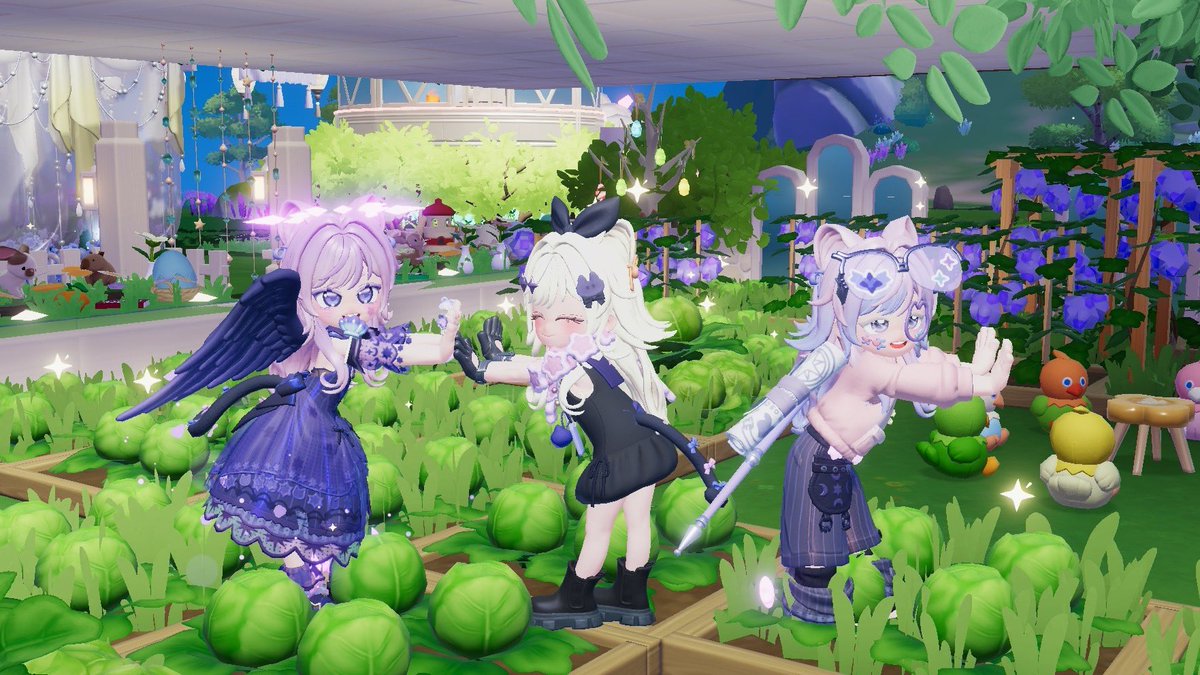 npi_pi__V's tweet photo. さっきまで3人で楽しくポーズとってたのに、急にひとりぼっちにされた私かわいそう。 https://t.co/KRyqv3Ua2D