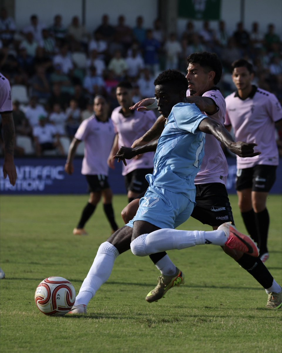 JTorremolinosCF's tweet photo. 𝐃𝐞𝐛𝐮𝐭 𝐞𝐧 𝐏𝐫𝐢𝐦𝐞𝐫𝐚 𝐑𝐅𝐄𝐅 ⚽️

Ibrahim Matiti, con ficha del filial, jugó este sábado en el #TorremolinosAlgeciras sus primeros minutos oficiales con el primer equipo.

¡Enhorabuena, Ibrahim! 👏🏼 https://t.co/lP1OuZmRmk