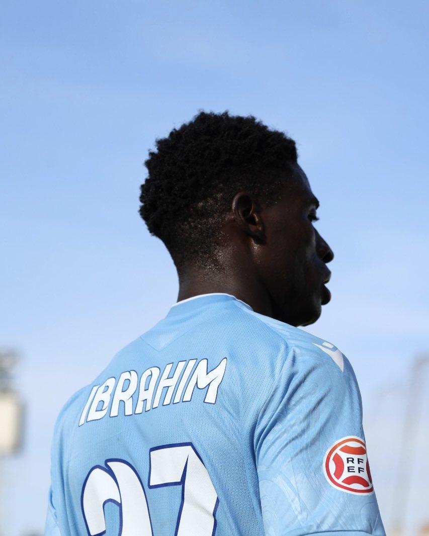 JTorremolinosCF's tweet photo. 𝐃𝐞𝐛𝐮𝐭 𝐞𝐧 𝐏𝐫𝐢𝐦𝐞𝐫𝐚 𝐑𝐅𝐄𝐅 ⚽️

Ibrahim Matiti, con ficha del filial, jugó este sábado en el #TorremolinosAlgeciras sus primeros minutos oficiales con el primer equipo.

¡Enhorabuena, Ibrahim! 👏🏼 https://t.co/lP1OuZmRmk