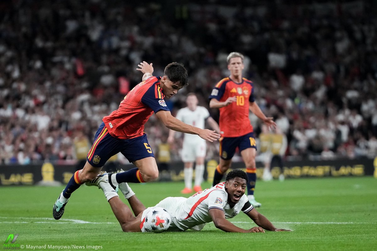 Camera_Maynard's tweet photo. England v Spain… by me 📸! 

The world cup final that never was… ⚽️ 

The Lamine Yamal v Harry Kane Ballon dor face off… 🏅 

📸- https://t.co/j2rDO7GiQh https://t.co/YOVgTMxvQ5