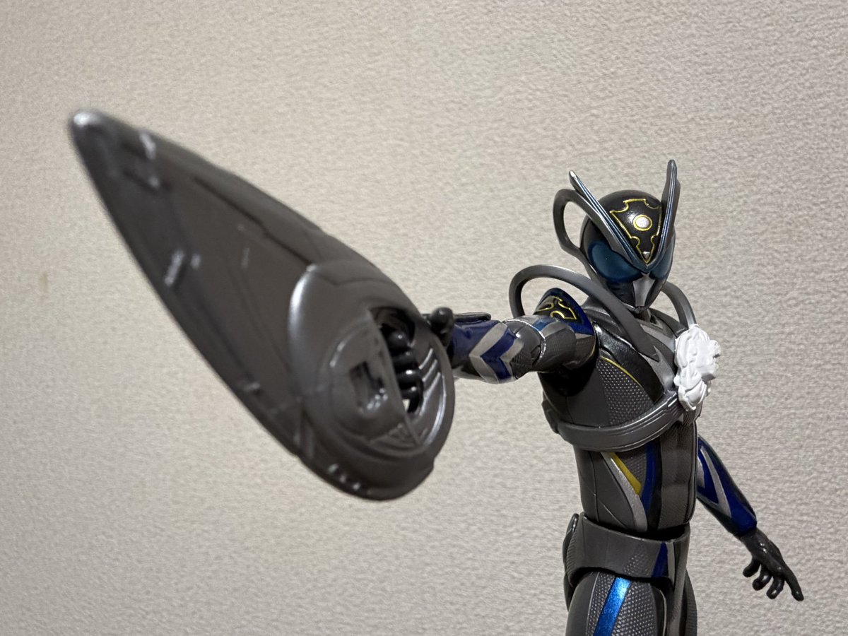 westsandesu's tweet photo. #TAFマイスに期待しマイス
ジオウぶりにボイトイ系のフィギュア触ったけど凄いぞこれ…！
ポーズ取らせるのめっちゃ楽しいっ！！！ https://t.co/n8MEYWNte5